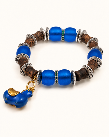 You Wear Mostly Black. Which Bracelet Color Actually Works?